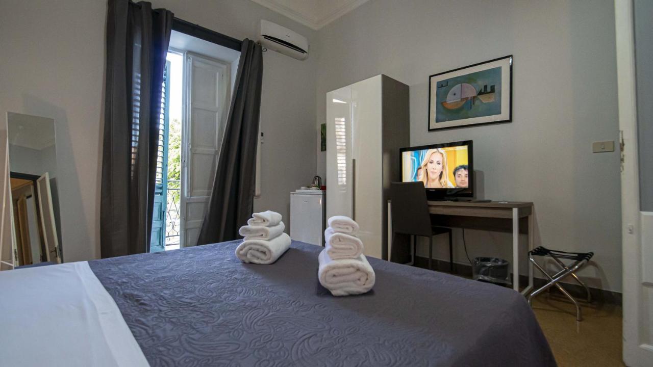 Giachi Friendly Rooms Alla Stazione Палермо Экстерьер фото